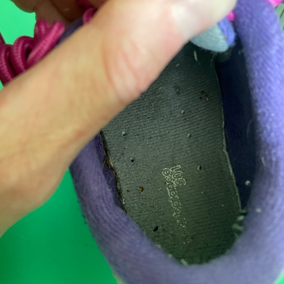 Retro Purple New Balance 501 Toddler size 9 with no-tie curly shoe laces - Picture 6 of 7